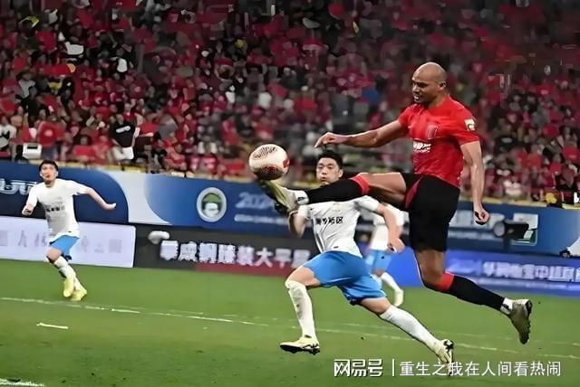 必威体育娱乐-蒙特雷防守反击战术成亮点，挑战欧洲豪强
