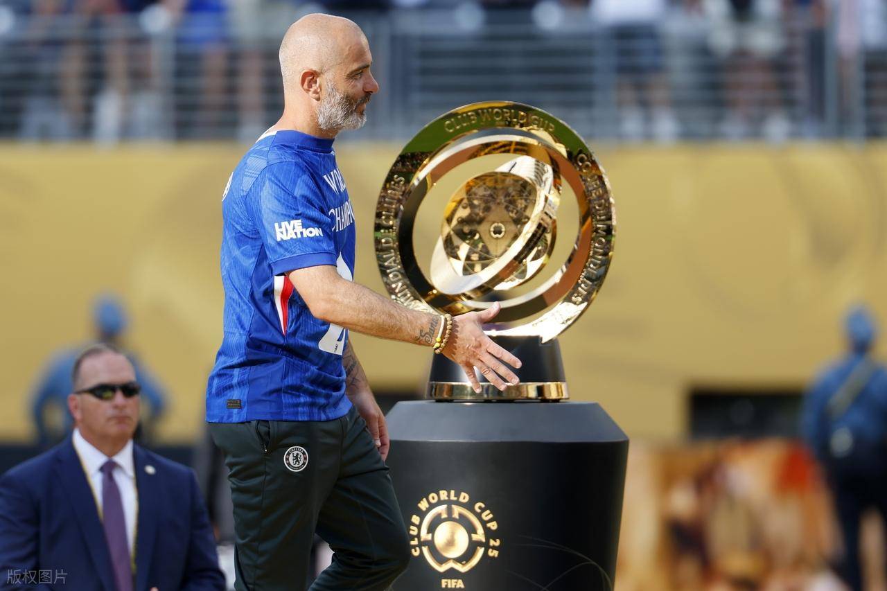 关于世俱杯-帕尔默2射1传佩德罗破门切尔西3-0巴黎夺冠军的信息