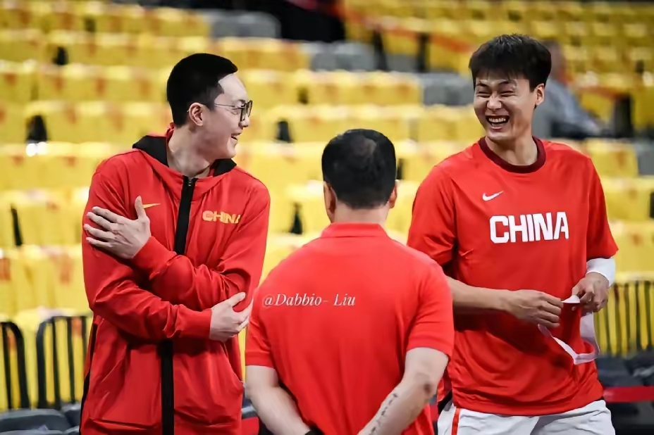 必威体育平台-包含25年亚预赛回顾：赵睿16分8板5助，中国大胜日本的词条
