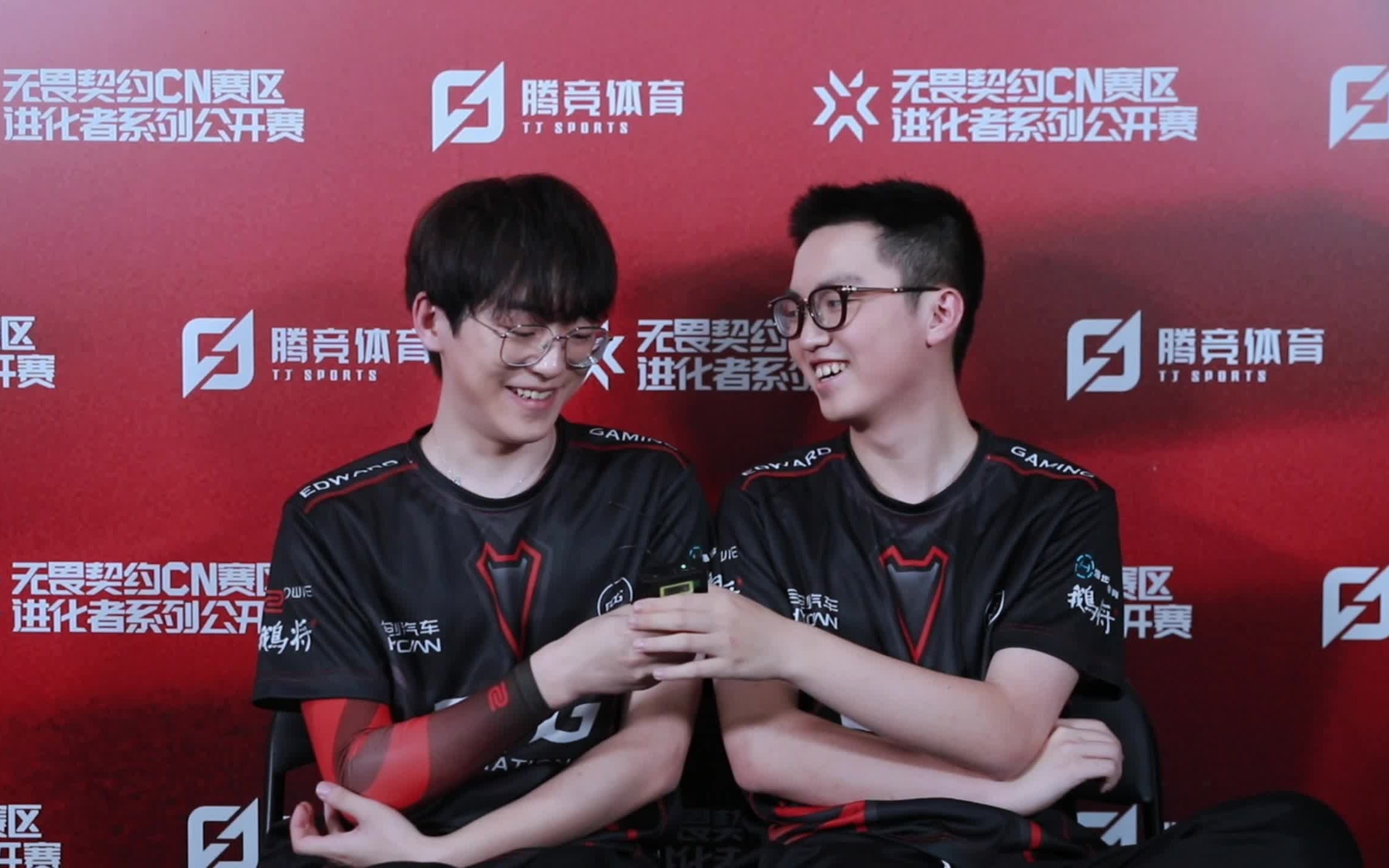 EDG解散吧，你配这几个选手是职业？？？