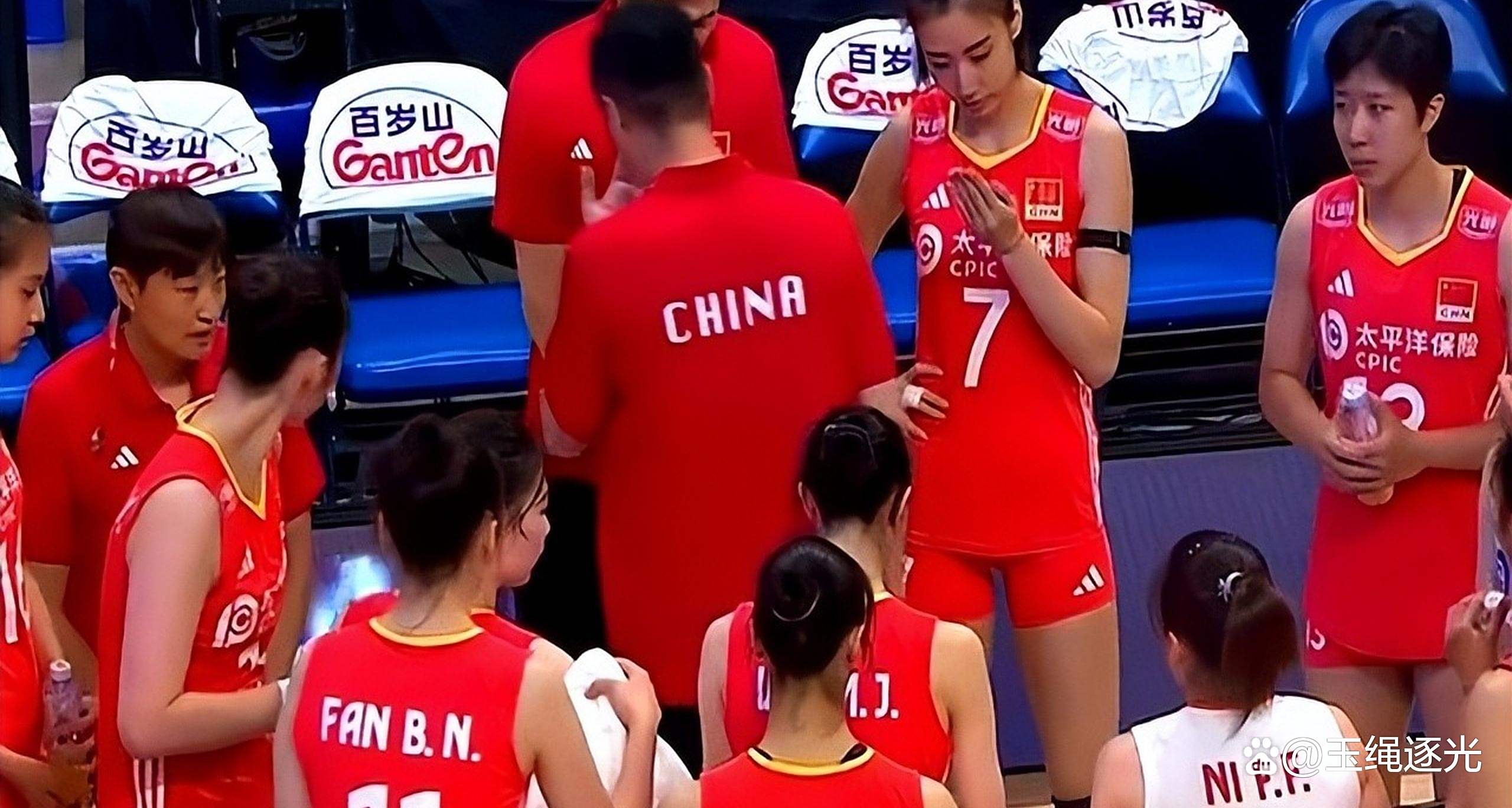 必威体育娱乐-女排变阵2新星首进名单对多米尼加考验拦网的简单介绍