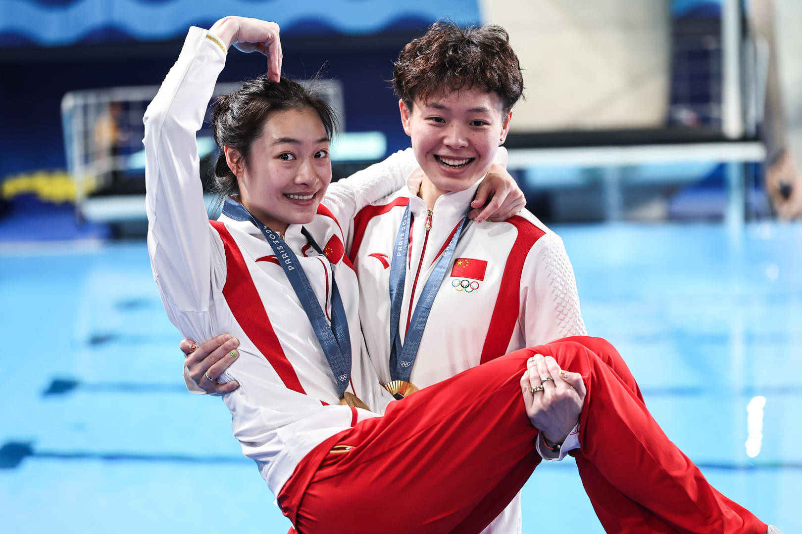 必威体育娱乐-包揽金银！陈艺文获得游泳世锦赛跳水女子3米跳板金牌，陈佳银牌的简单介绍
