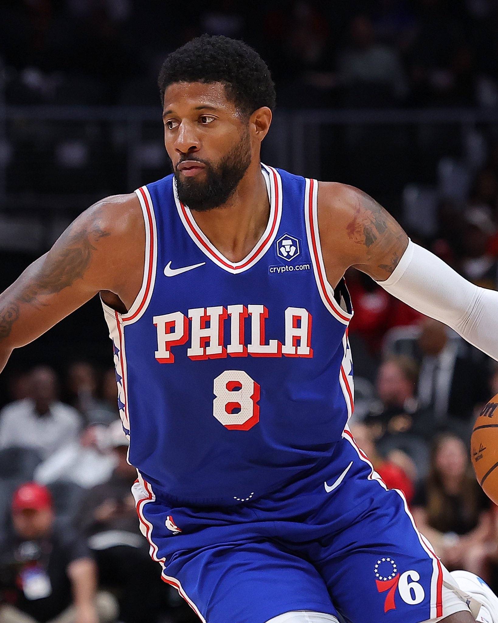 必威体育平台-关于NBA-乔治训练受伤已接受左膝关节镜手术的信息
